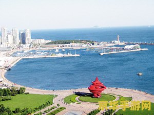 青岛旅游攻略2013：探索海滨城市的魅力与美食