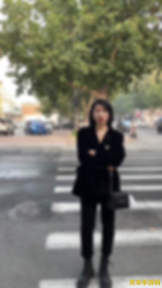 金庸群侠传ol &lt;h3&gt;金庸群侠传OL：武侠世界的网络传奇&lt;/h3&gt;