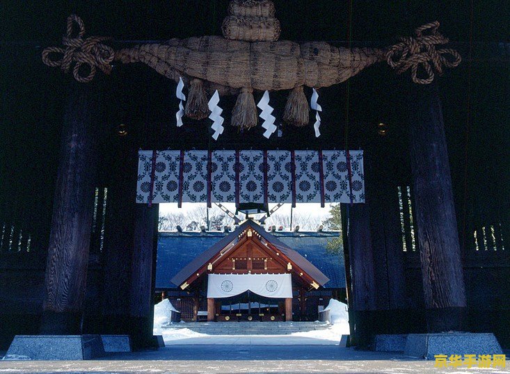 原神在废弃的神社中继续调查 原神废弃神社之谜：深入调查与神秘发现