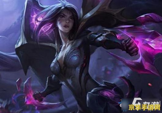 英雄联盟卡莎无衣服 英雄联盟：卡莎的战衣之谜