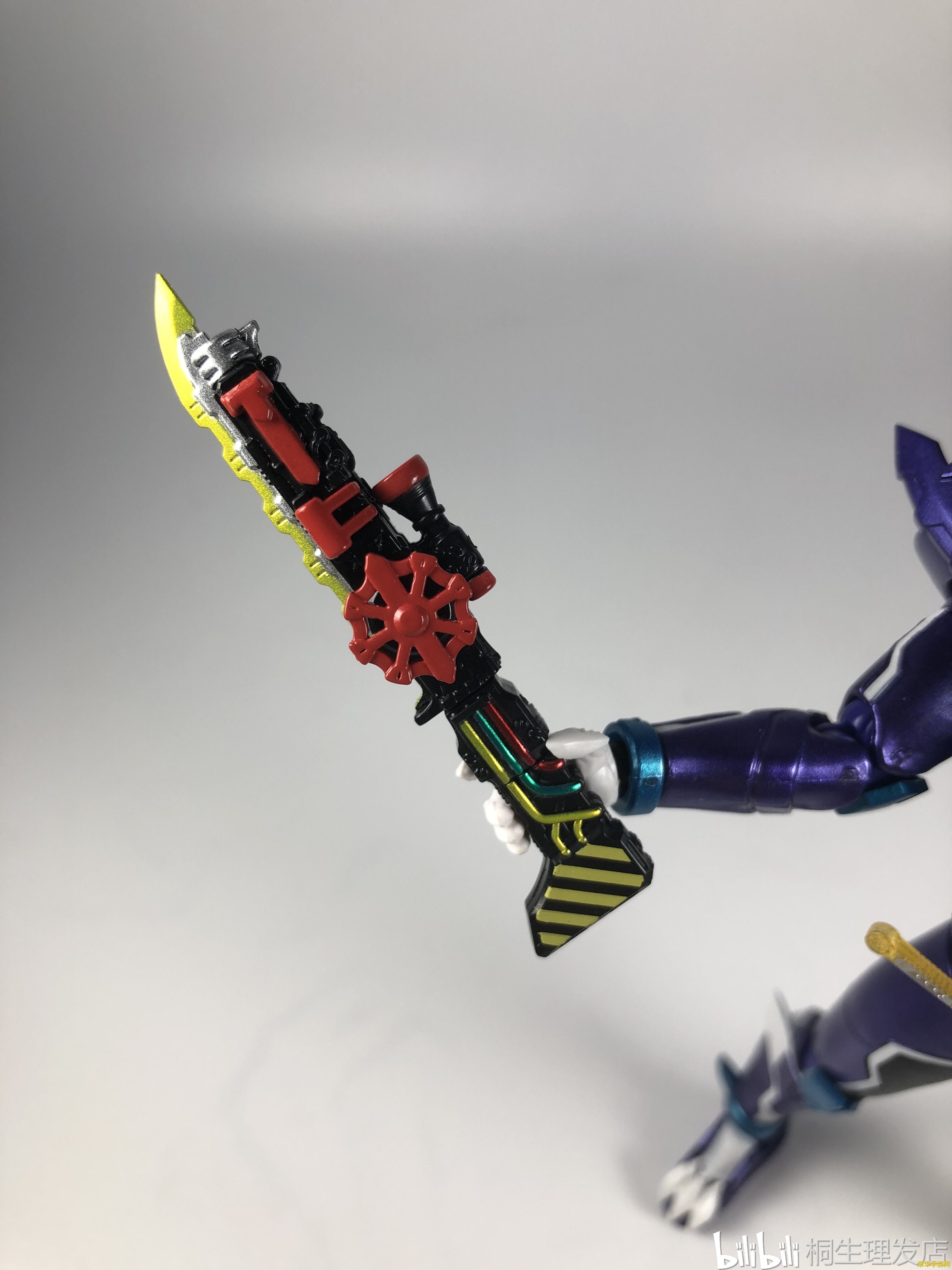 英雄联盟鳄鱼手办 <h3>英雄联盟：霸气再现，鳄鱼雷克顿手办深度解析</h3>