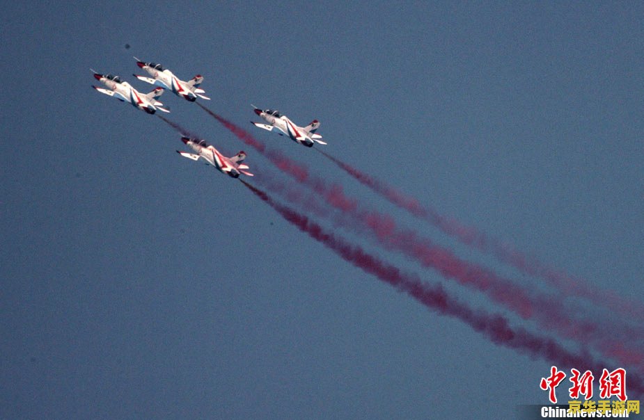 英雄联盟飞机怎么飞 英雄联盟飞机飞行操作指南