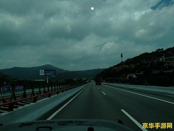 沿着水路一路向北原神 原神：沿着水路一路向北的奇妙探险